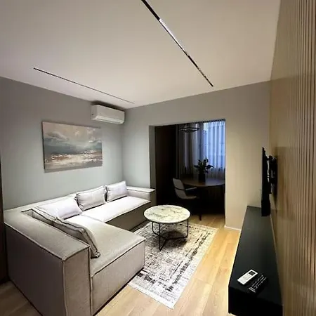 Adger Luxury