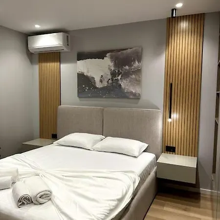 Adger Luxury Apartmán *