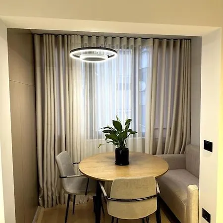 Apartmán Adger Luxury Tirana